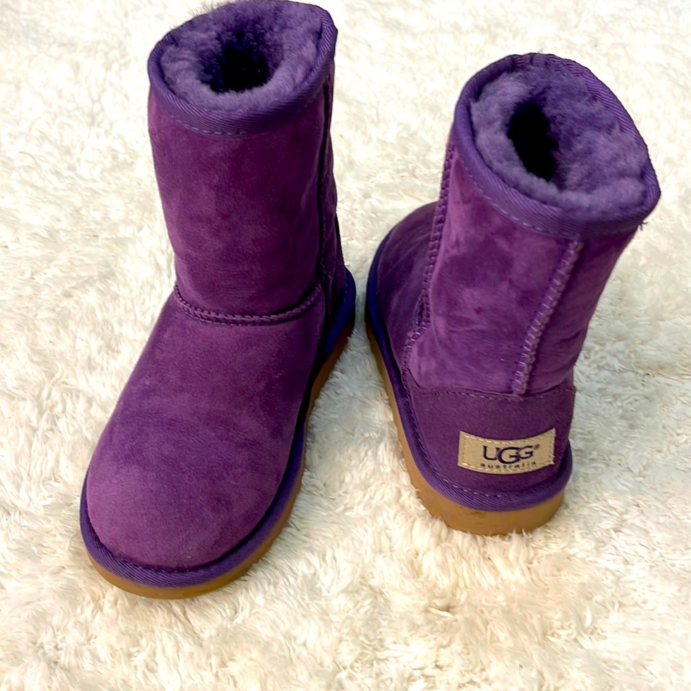 💜💜UGG boots size 12 (kids) 💜💜 coming soon